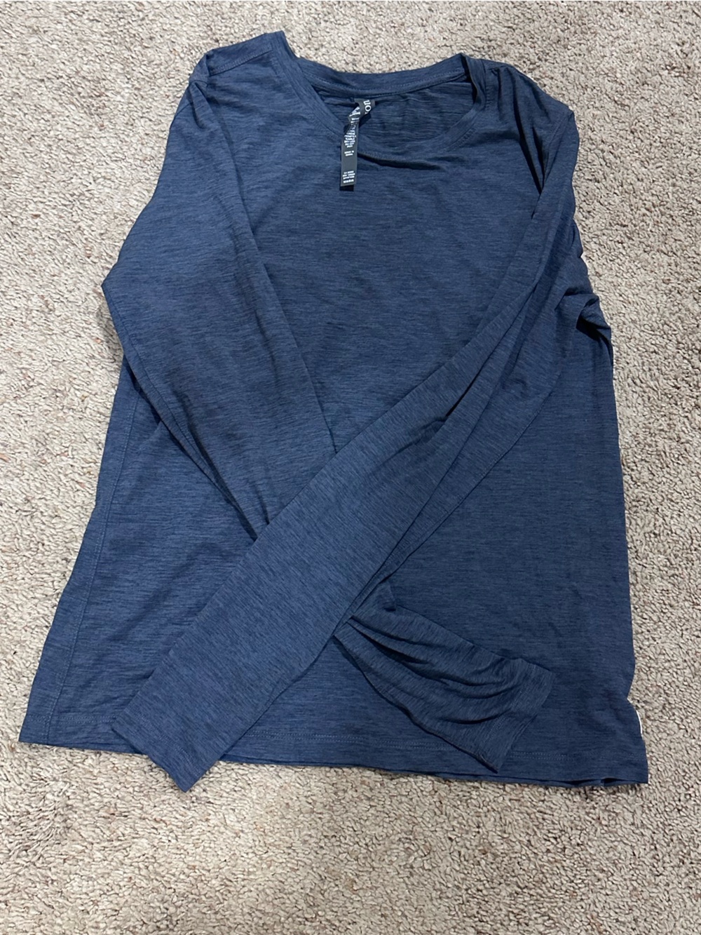 Vuori Long sleeve Lux Cree  - size large